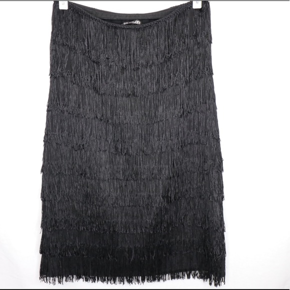 Express Skirt With Fringe - Picture 4 of 5